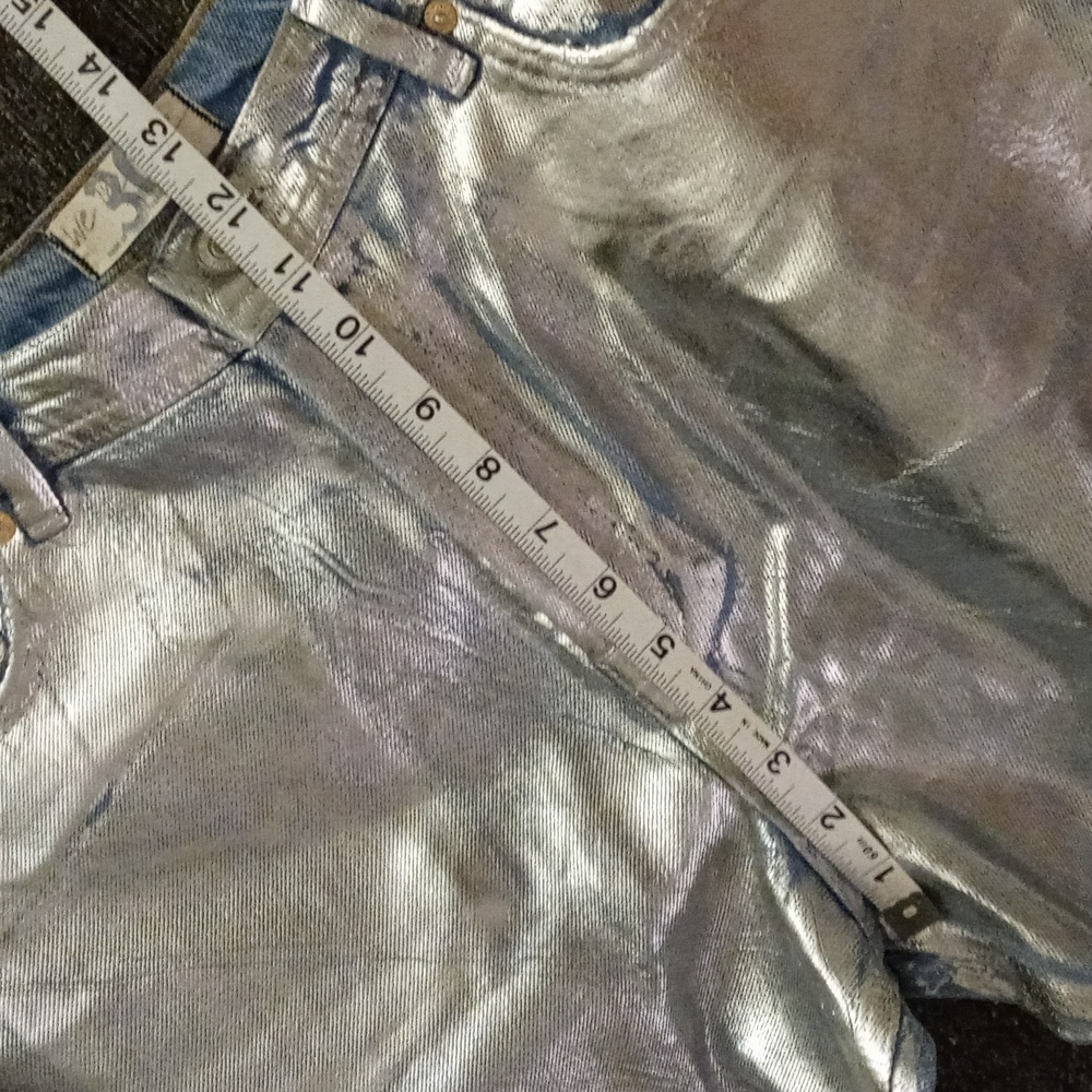 🆕️ 💙Free People💙 - Silver Maggie Foil Jean - Picture 15 of 16